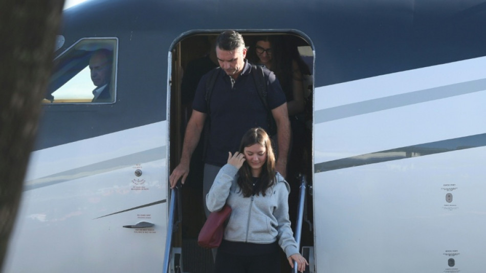  Bolsonaro flees Brazil for US after election defeat 