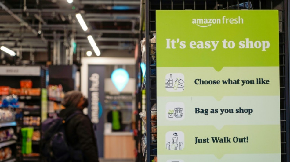  Amazon to shut checkout-free UK grocery shops  
