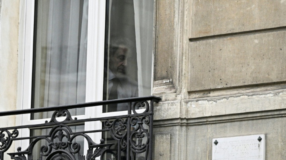  La justicia francesa informa al expresidente Sarkozy de su fecha de entrada en prisión 