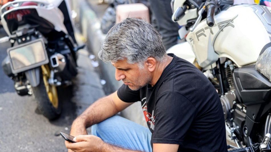  After months of blackout, Iran gives internet to select few 
