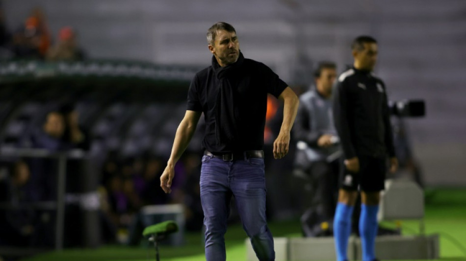 Internacional de Porto Alegre anuncia la salida del t&eacute;cnico argentino 'Chacho' Coudet