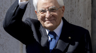 Mattarella, l'Esercito &egrave; fondamentale per salvaguardare l'indipendenza del Paese