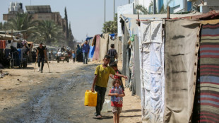 L'arm&eacute;e isra&eacute;lienne bombarde la bande de Gaza, une tr&ecirc;ve se fait attendre