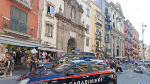12enne accoltellato a Napoli, padre tenta di togliersi la vita