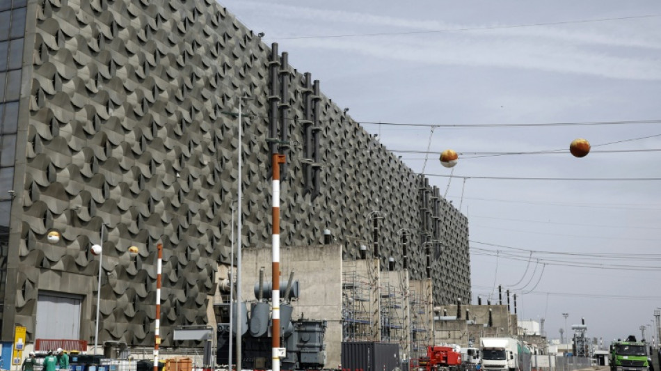  Preocupaci&oacute;n ante el cierre programado de la mayor central nuclear de Espa&ntilde;a 
