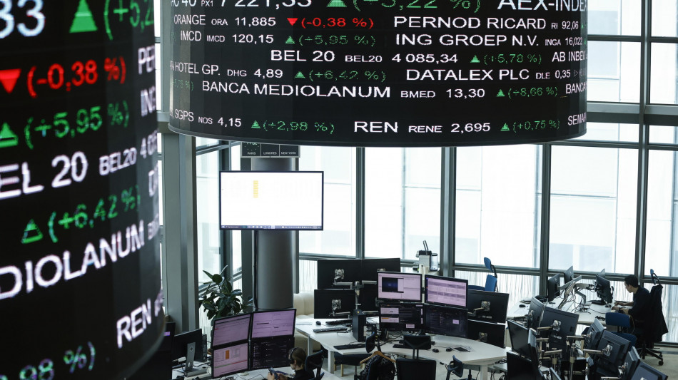 Borsa: l'Europa prosegue senza sussulti, Milano -0,15%
