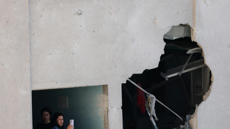 Libano, '5 morti e 48 feriti nei raid israeliani nel sud'