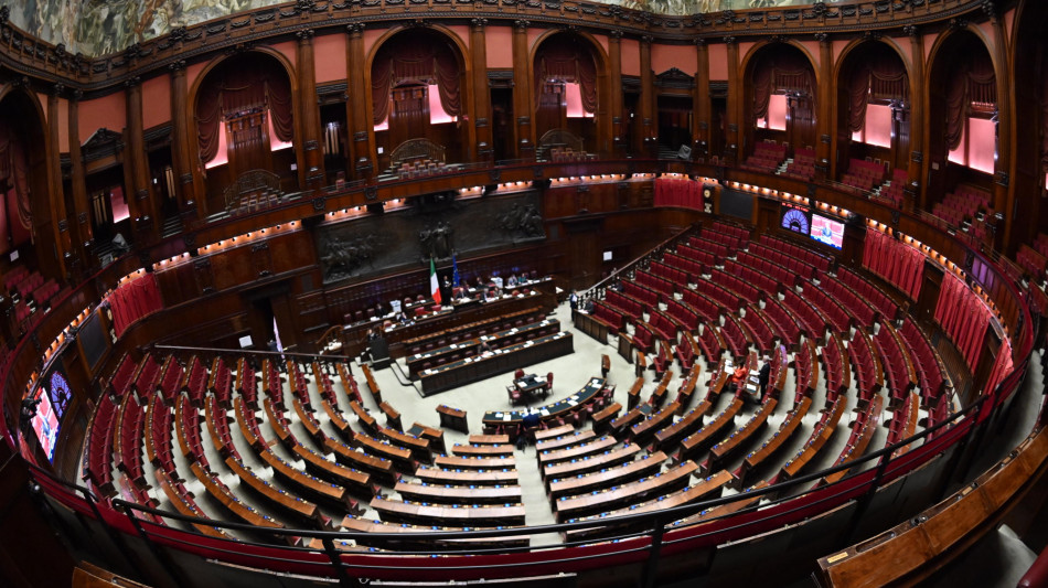 Fi ritira emendamento al Piano casa, 'non era condono ma sanatoria per Campania'
