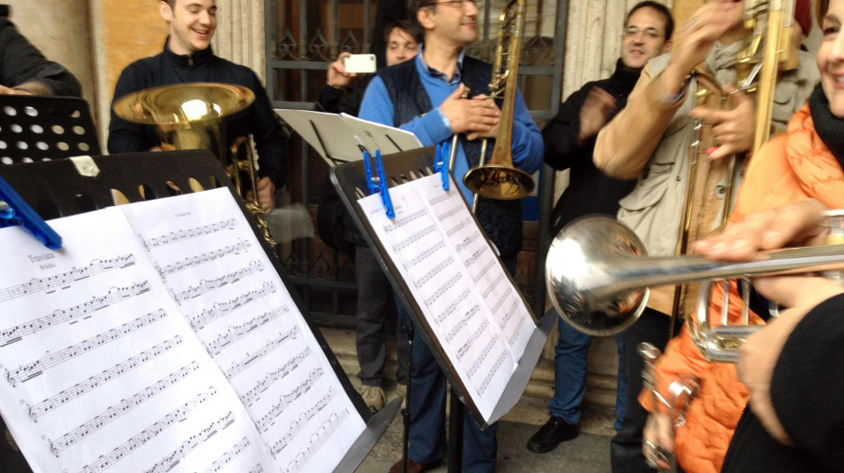  Musica sempre meno complessa, soprattutto classica e jazz 