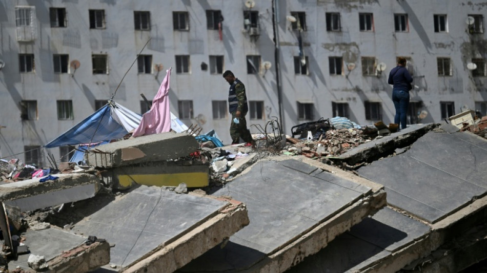  Olympic weightlifter hoists debris for Venezuela earthquake recovery 
