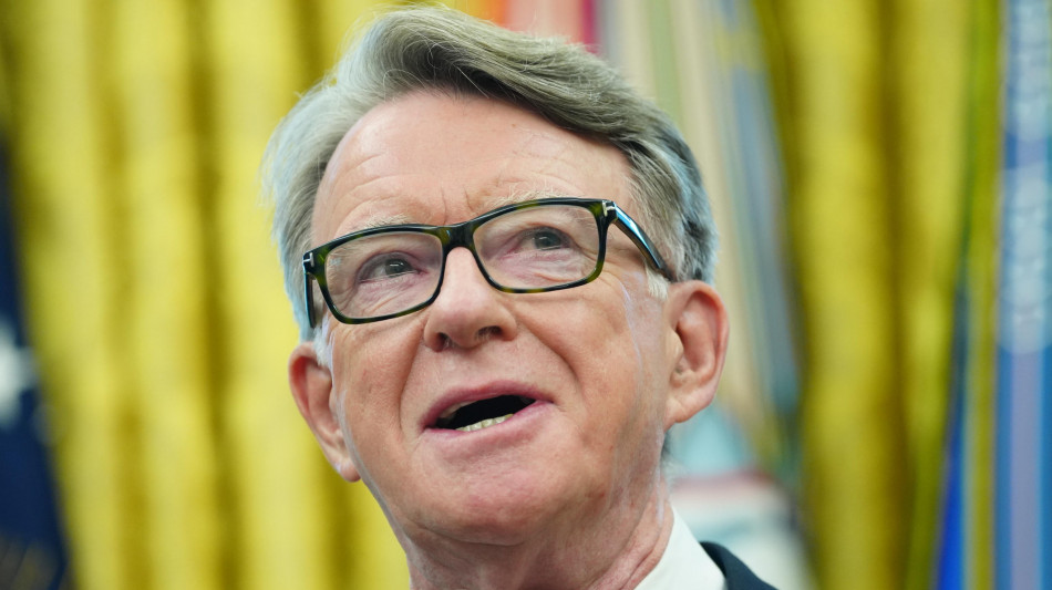 Ex ambasciatore Mandelson arrestato in Gb per lo scandalo Epstein