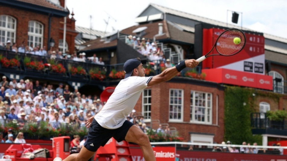  Cerundolo sees off Nakashima to set up Queen's final with Paul 