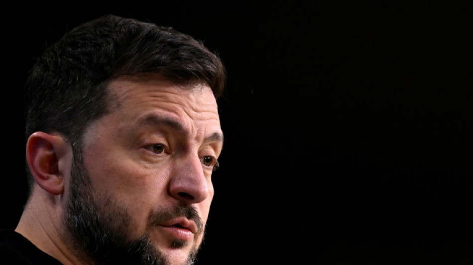 Ukraine: Zelensky veut se battre en 2025 sur le "champ de bataille" et &agrave; la "table des n&eacute;gociations"