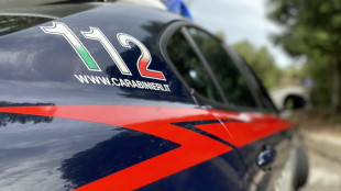 Presunti abusi su alunne minorenni, arrestato insegnante nel Brindisino