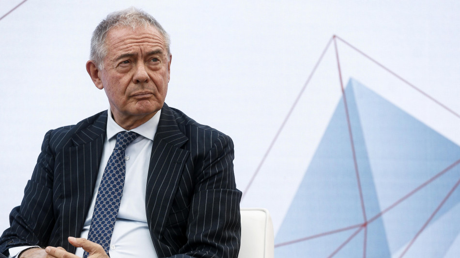  Urso firma il decreto Transizione 5.0 per le imprese esodate 