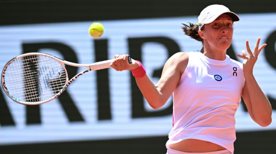 Swiatek in ominous French Open form as Sabalenka targets final 