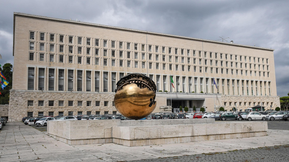  Farnesina, 'attacco hacker al nostro sito, effetti mitigati da protezione' 