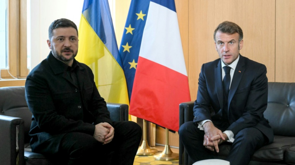 Frankreichs Pr&auml;sident Macron empf&auml;ngt Selenskyj in Paris