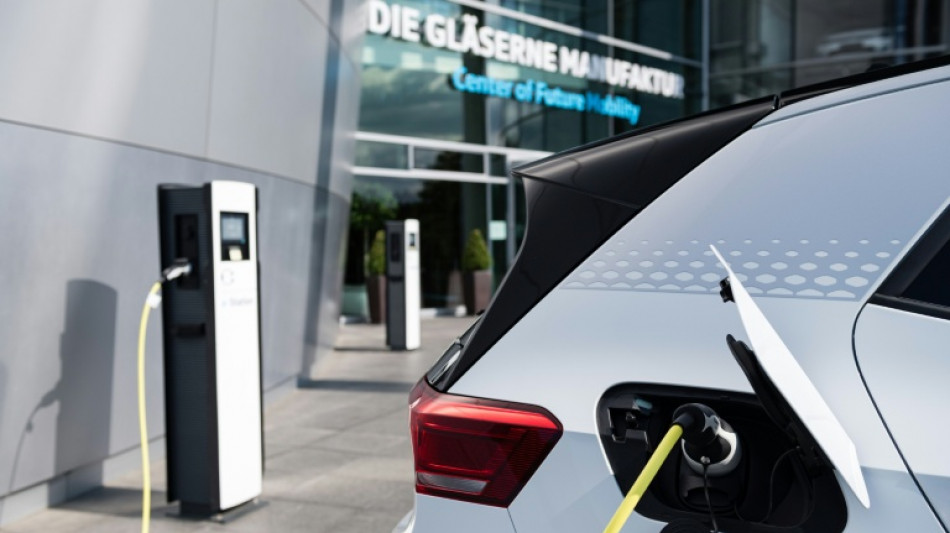  Elektroautos werden wieder teurer - S&ouml;der f&uuml;r E-Auto-Pr&auml;mie auch f&uuml;r gr&ouml;&szlig;ere Pkw
 