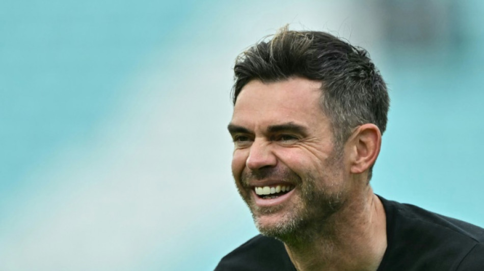 England great Anderson to play on for Lancashire