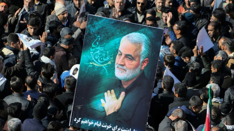 Veinte muertos en una doble explosi&oacute;n en Ir&aacute;n cerca de la tumba de un general asesinado en 2020