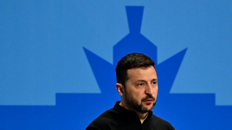 Depuis Berlin, Zelensky appelle &agrave; l'aide contre "la terreur des missiles russes"