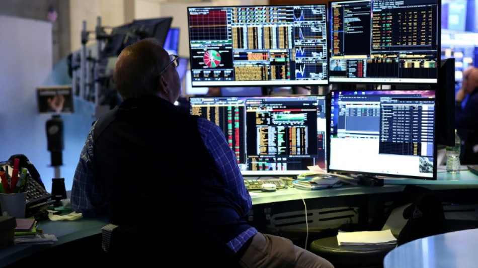  Les Bourses mondiales partag&eacute;es entre risque g&eacute;opolitique et r&eacute;sultats d'entreprises 