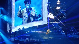 'Bologna &egrave; una regola' di Luca Carboni per le luci di Natale