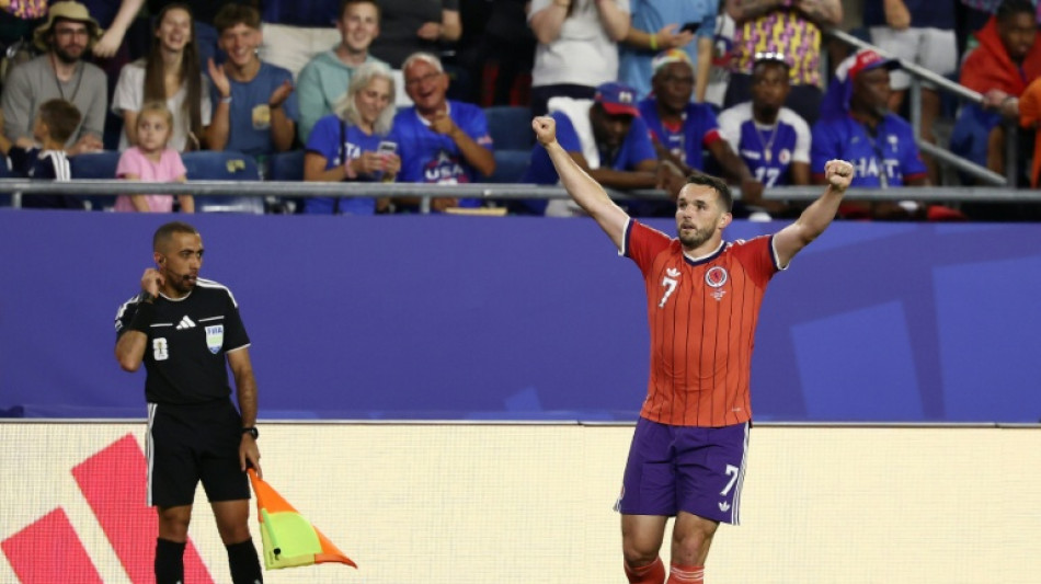  Esc&oacute;cia sofre mas vence Haiti (1-0) e lidera Grupo C, do Brasil 