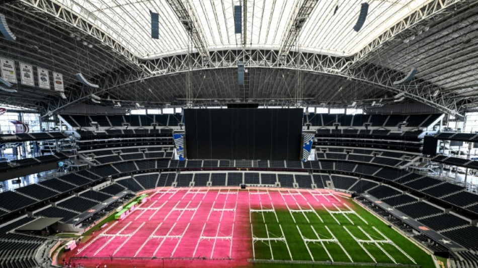  Pretty in pink: Dallas World Cup venue chasing perfect pitch 