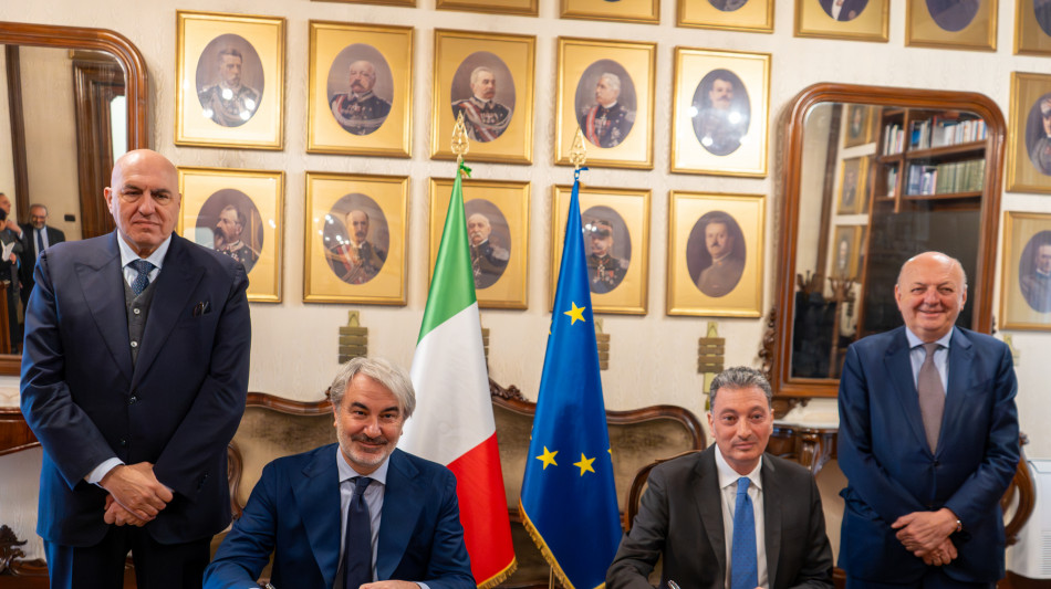 Accordo Difesa-Gse per transizione energetica nel militare