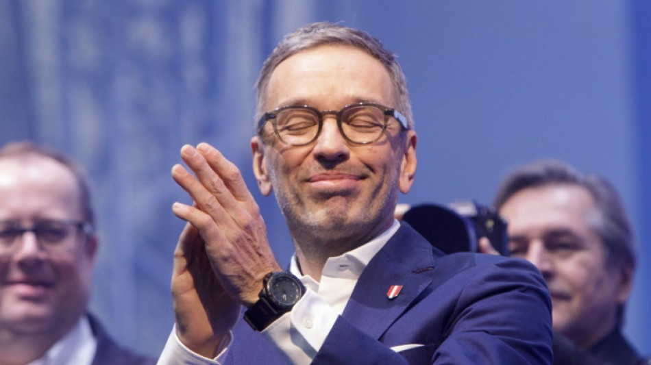 Koalitionsverhandlungen in &Ouml;sterreich gehen unter schwierigen Vorzeichen weiter