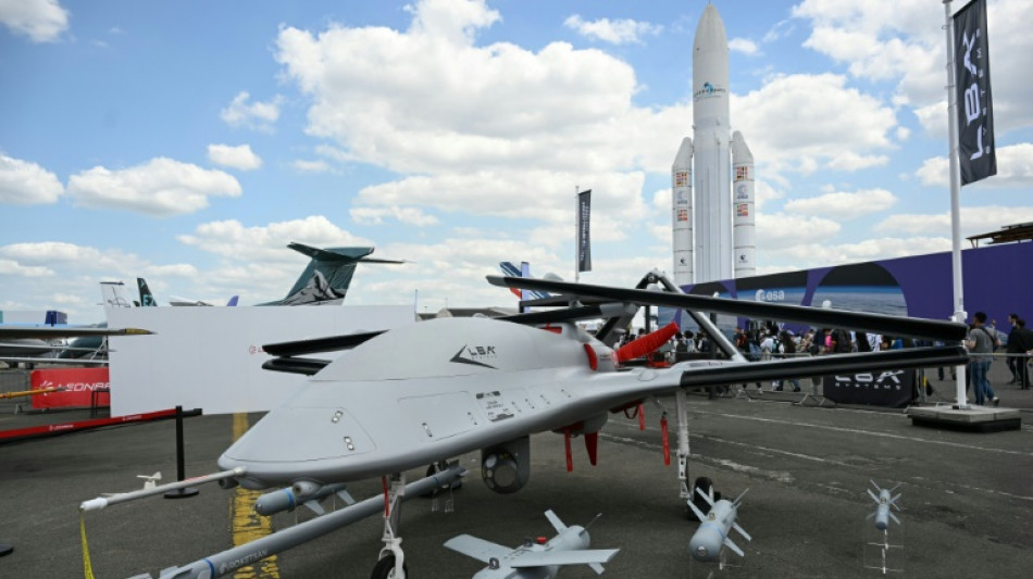 Bourget: le décollage tardif du drone européen