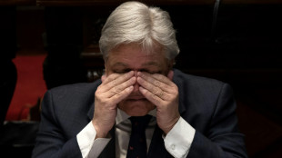 Excanciller de Uruguay niega haber participado en expedici&oacute;n de pasaporte a narco