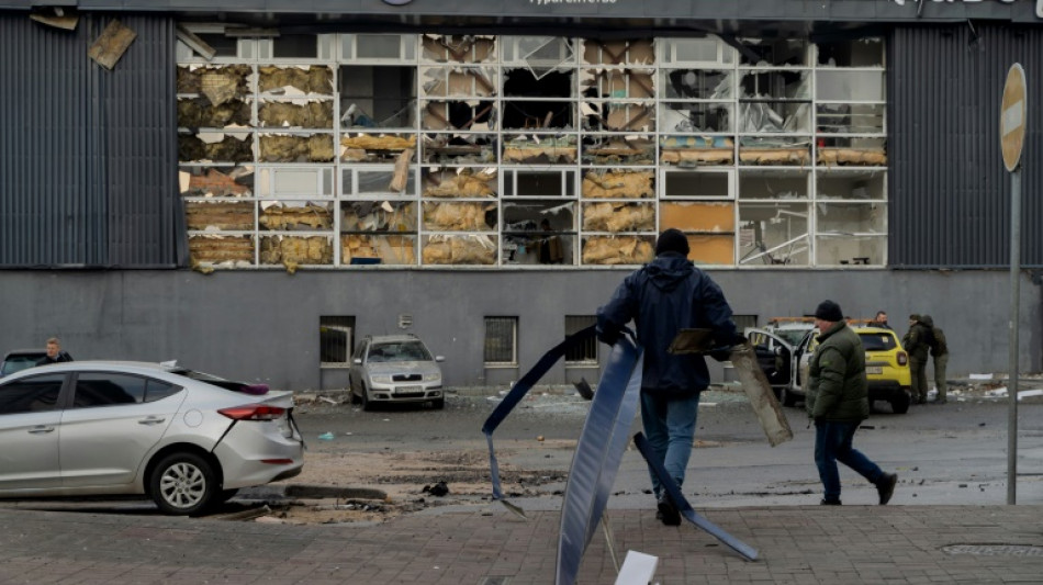 Ukraine: trois morts &agrave; Kiev dans une attaque russe 