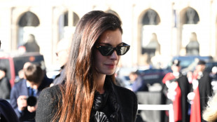 Anne Hathaway &egrave; di nuovo incinta, in arrivo il terzo figlio