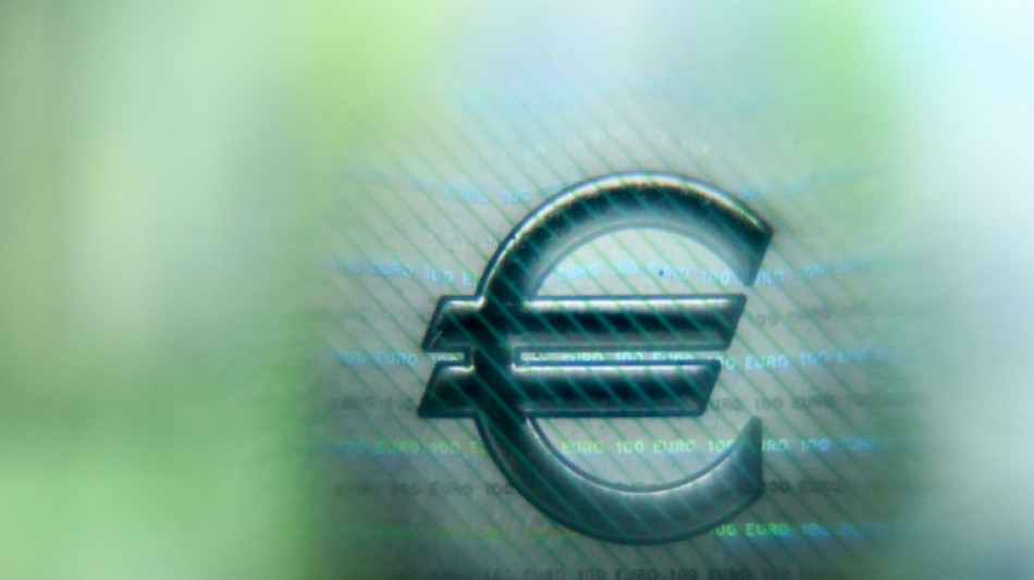  Infla&ccedil;&atilde;o na zona do euro sobe para 2,5% em 12 meses 