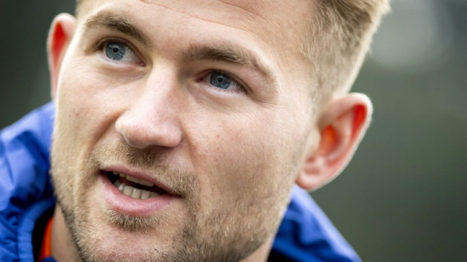  Carrick uncertain if Man Utd defender De Ligt will return this season 