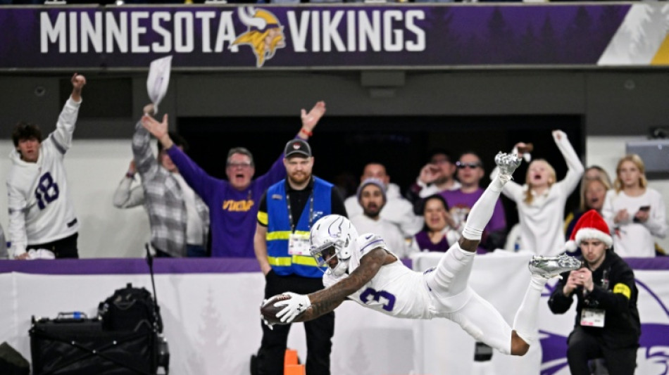  Packers clinch NFL playoff spot as Lions lose to Vikings 