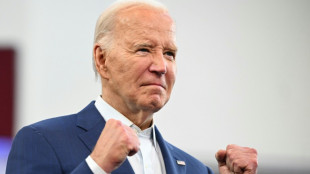 De retour en campagne, Biden d&eacute;fend sa candidature malgr&eacute; les critiques