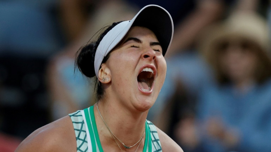 'Forgotten' Grand Slam champion Andreescu ignores pain in Paris