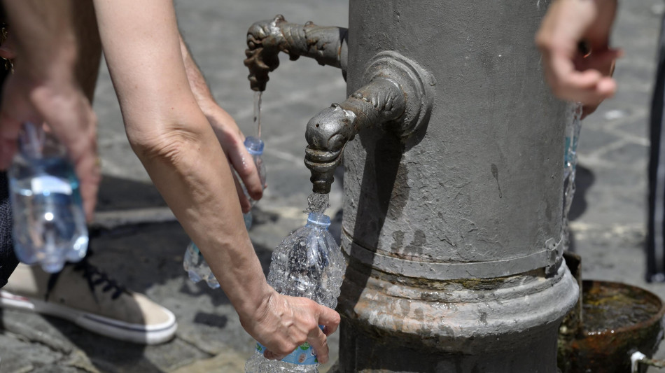  Uil, tariffe alte, servizio insufficiente, fallimento del sistema idrico 