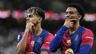 Bar&ccedil;a goleia Real Madrid (5-2) e conquista Supercopa da Espanha na Ar&aacute;bia Saudita