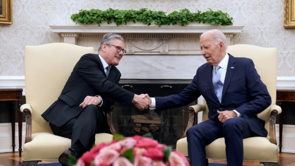 Biden et Starmer discutent des missiles longue port&eacute;e pour l'Ukraine