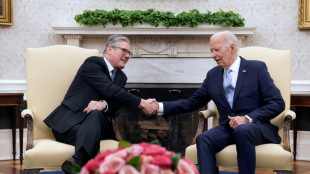 Biden et Starmer discutent des missiles longue port&eacute;e pour l'Ukraine