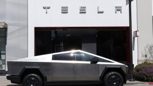 SpaceX ha comprato Cybertruck e batterie Megapack da Tesla per 640 milioni