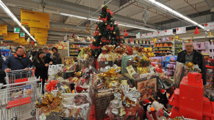 Natale, 80mila tonnellate di rifiuti di carta,+30% d'energia