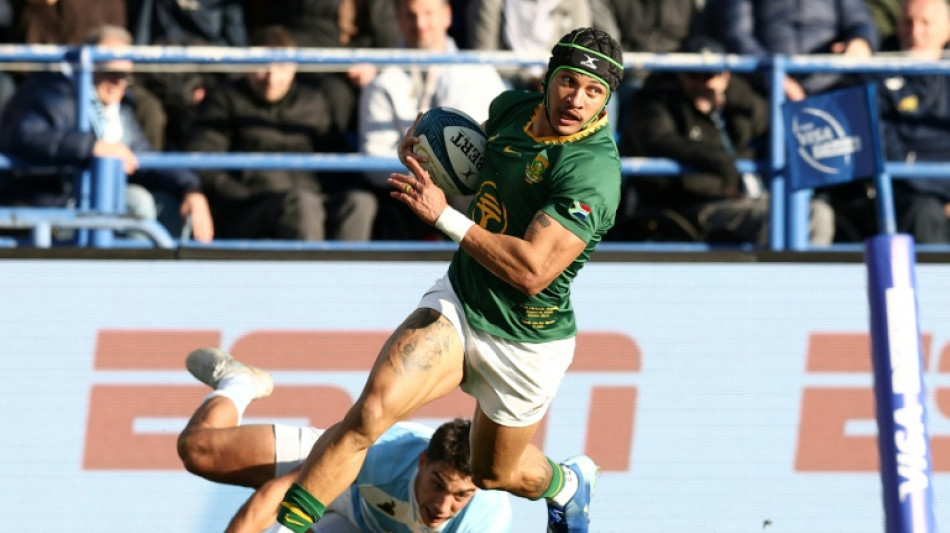  South Africa win after surviving late Argentina surge  