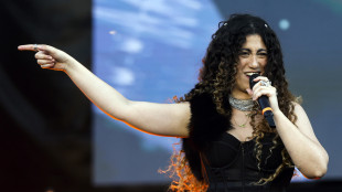 Delia canta Bella Ciao e sostituisce partigiano con essere umano "per allargare"