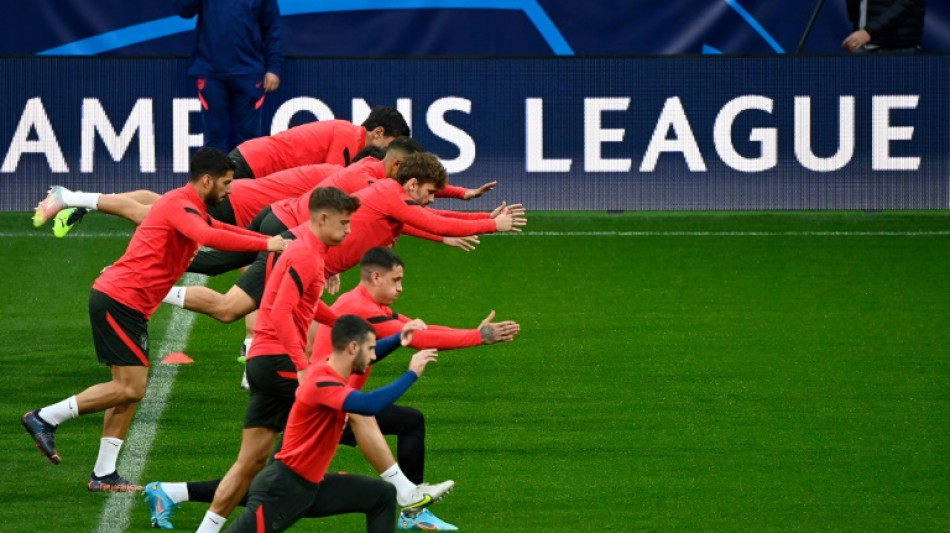 Fernandes says Man Utd have 'more identity' under Rangnick, Simeone wary